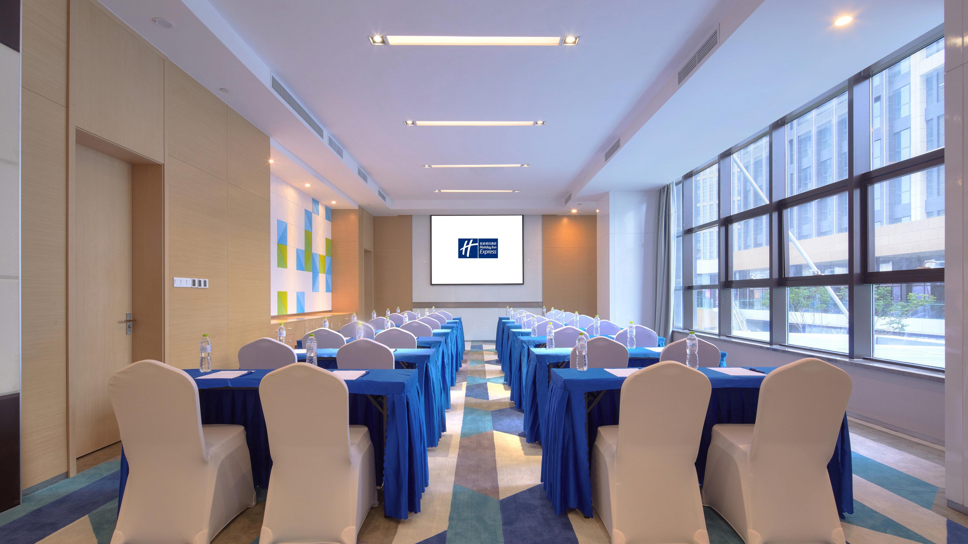 Holiday Inn Express - Qingdao West Coast By Ihg Bagian luar foto