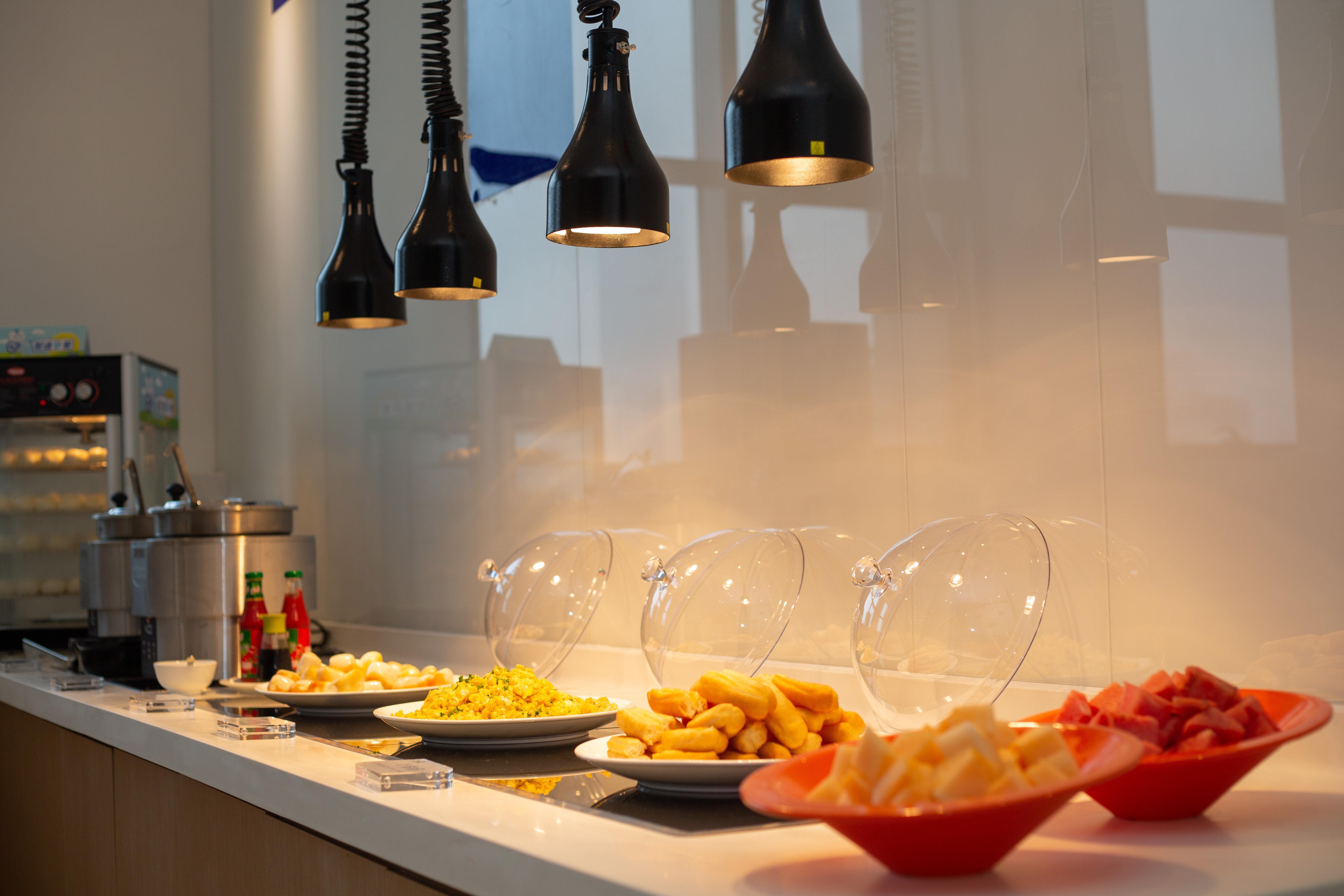 Holiday Inn Express - Qingdao West Coast By Ihg Bagian luar foto