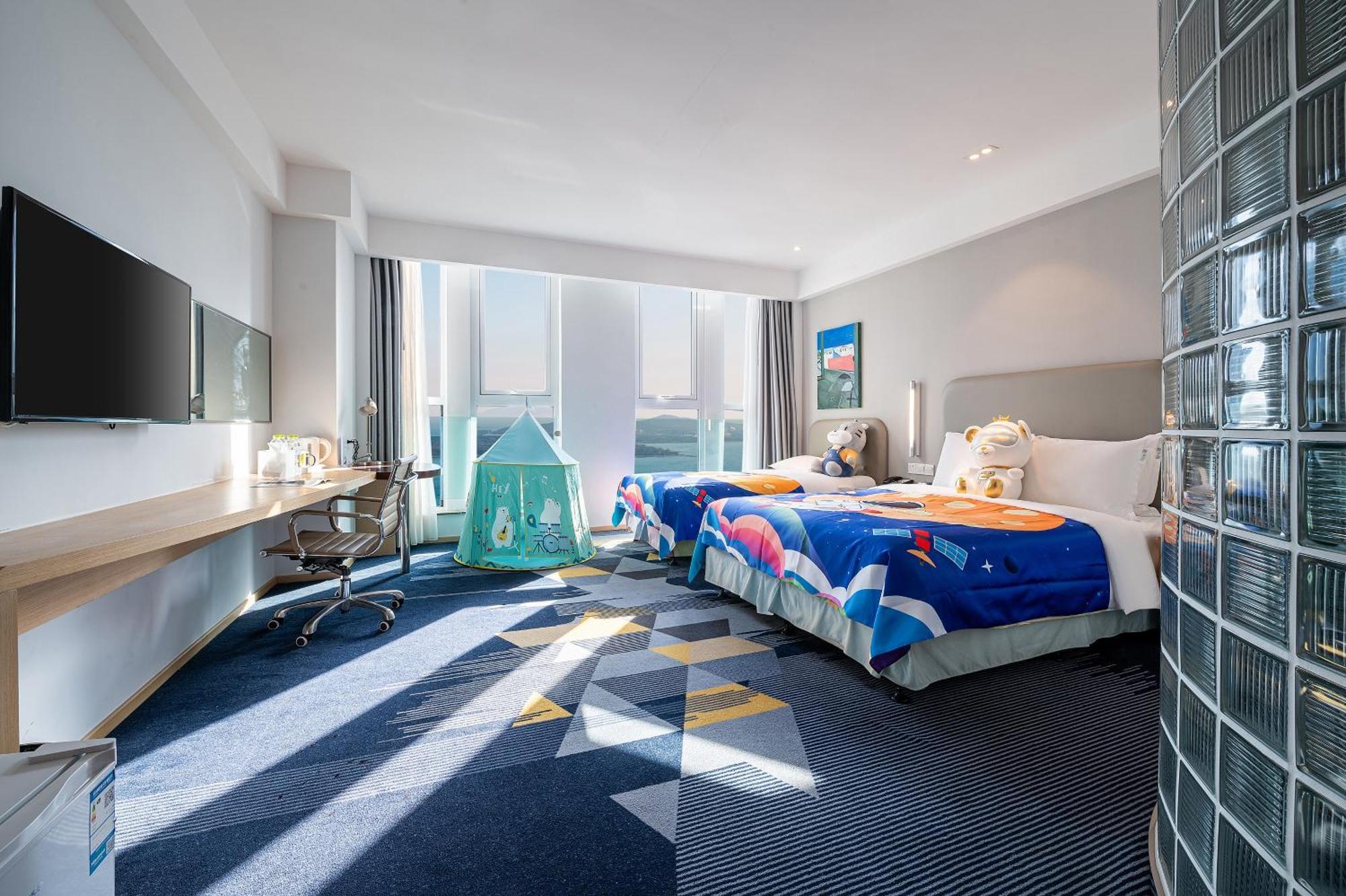Holiday Inn Express - Qingdao West Coast By Ihg Bagian luar foto