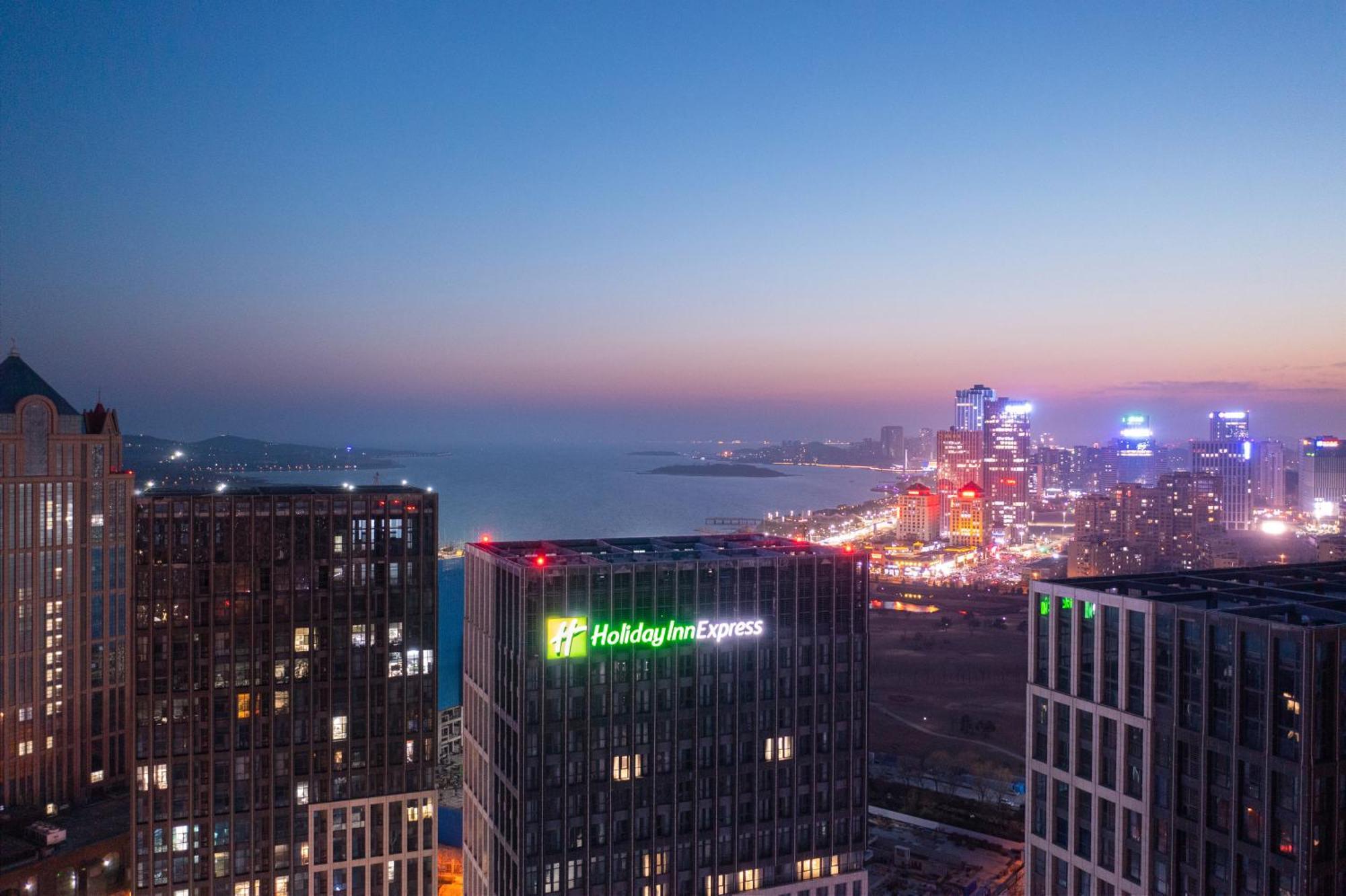 Holiday Inn Express - Qingdao West Coast By Ihg Bagian luar foto