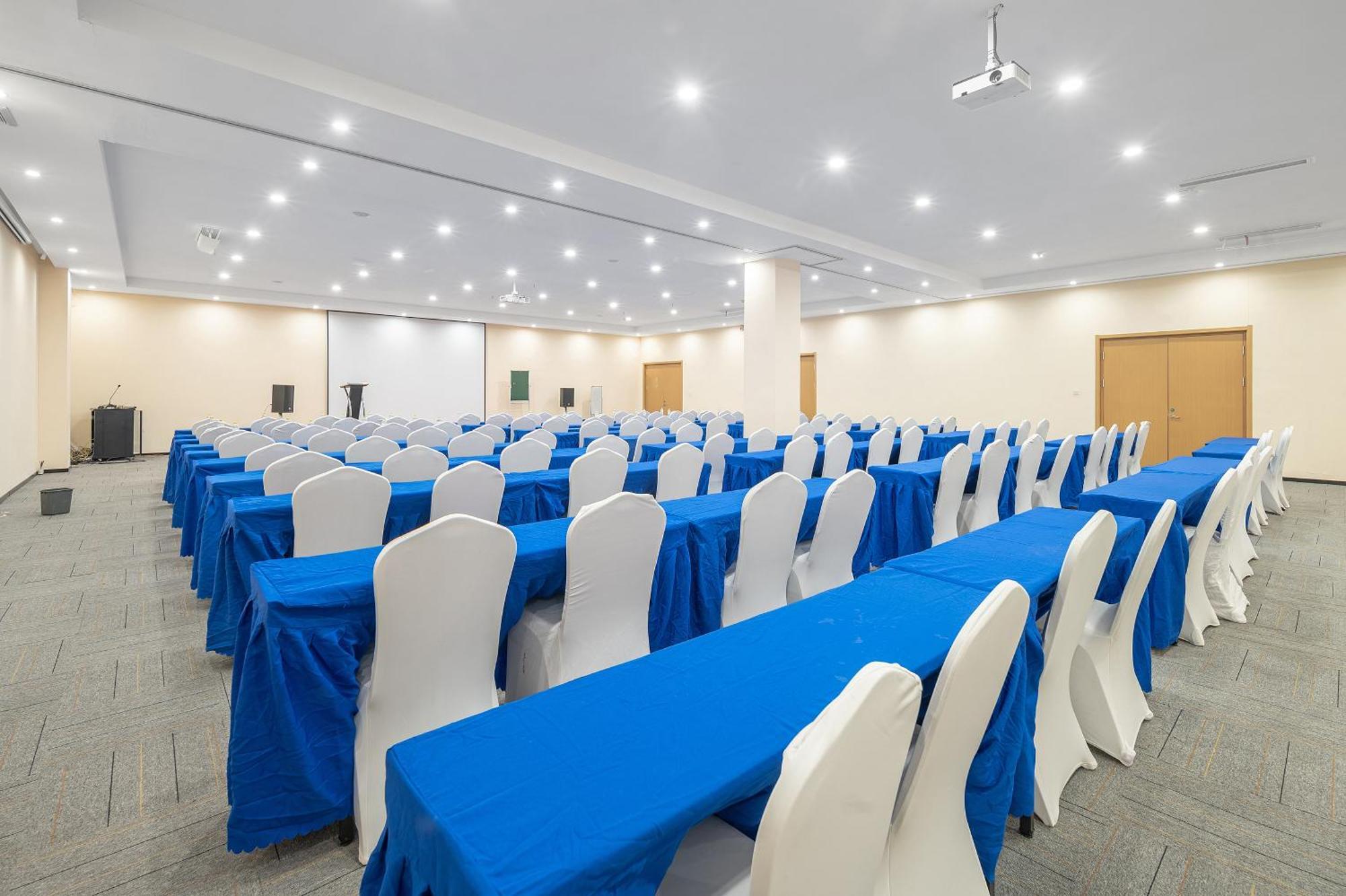 Holiday Inn Express - Qingdao West Coast By Ihg Bagian luar foto